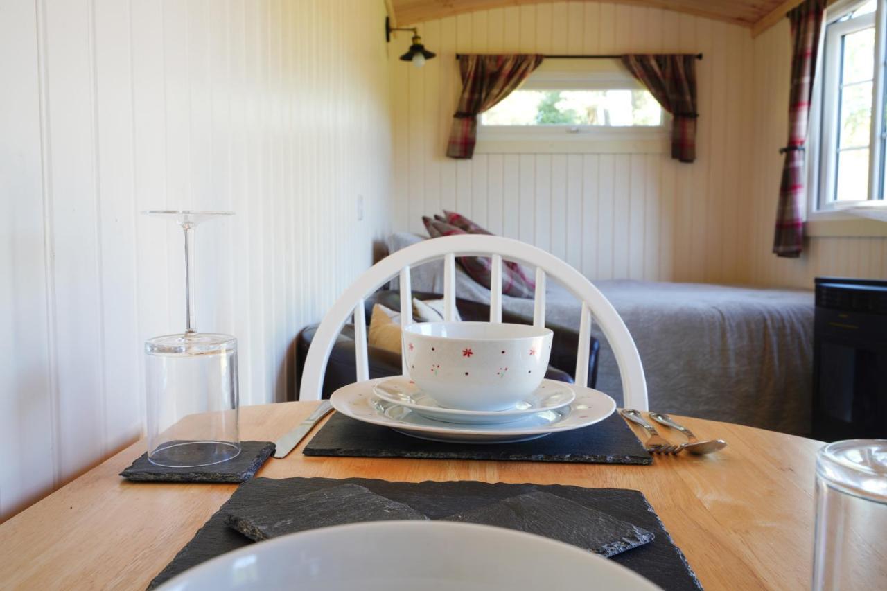 The Laburnum Retreat Shepherd Hut Private Hot Tub Upper Hulme Экстерьер фото